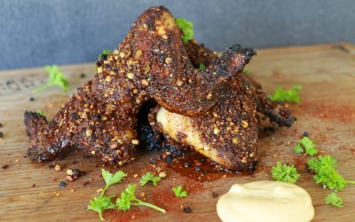 Spicy Crunchy Chicken Wings with Sriracha Mayonnaise